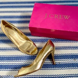J. Crew Joley Crackle-metallic gold peep toe heels // size 8